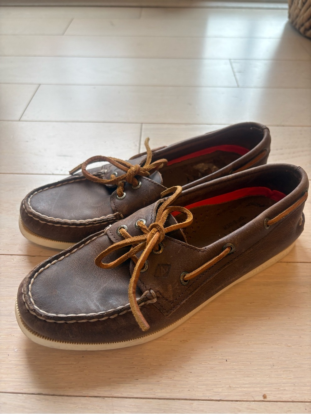 Women Brown Leather Boat Shoes with Tan Laces/Sperry